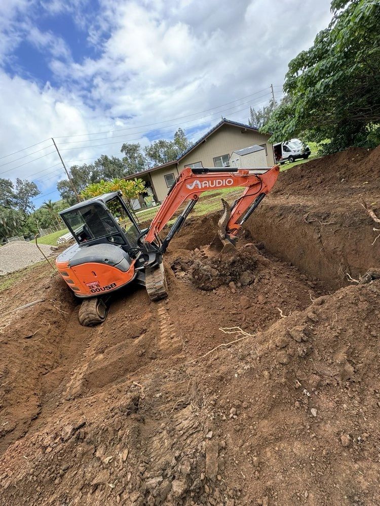 BZ Services excavator working on a Hawaiʻi property